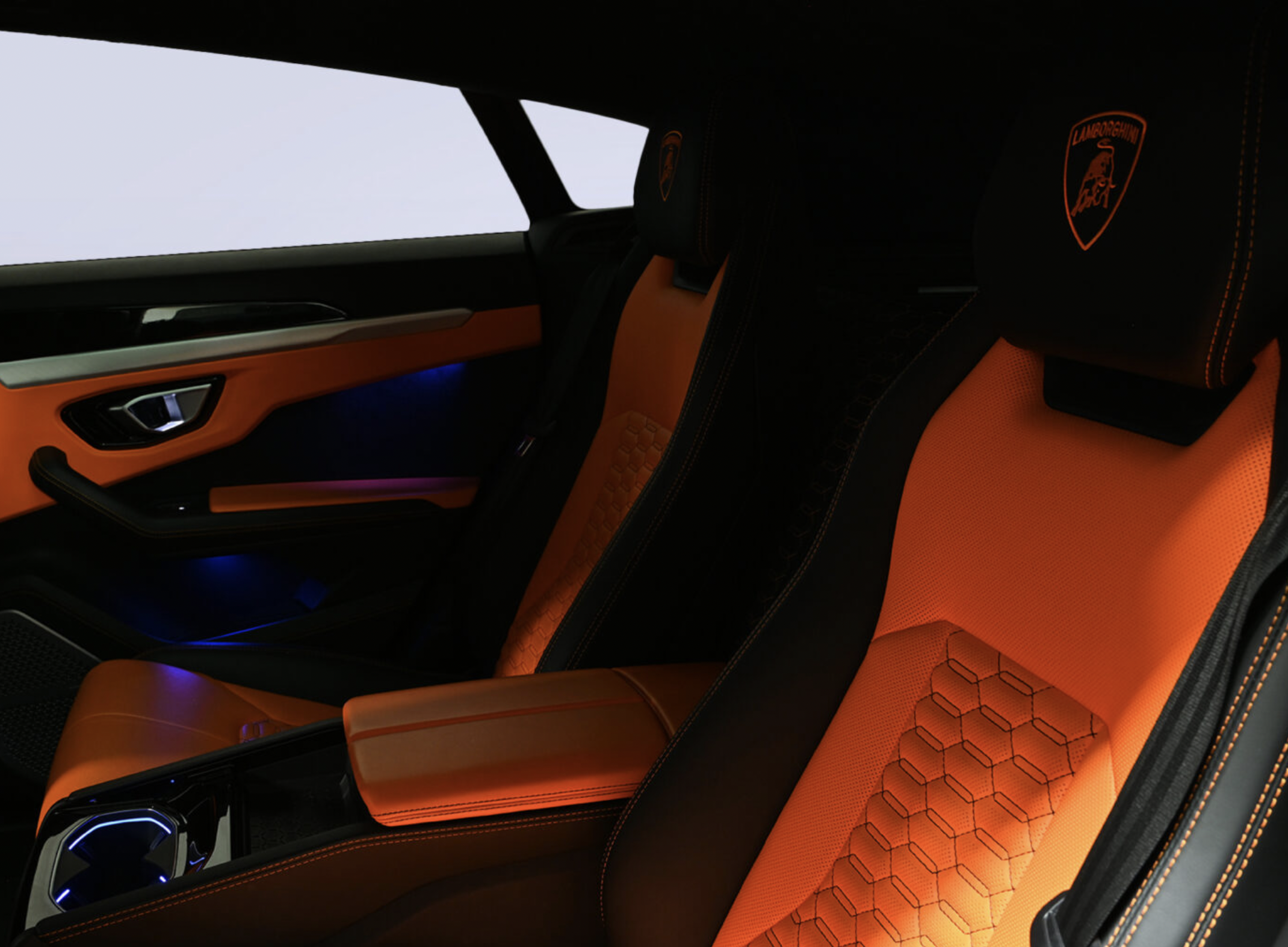 Lamborghini Urus MATRIX Panorama HUD 23 Zoll Sportivo Full Optional