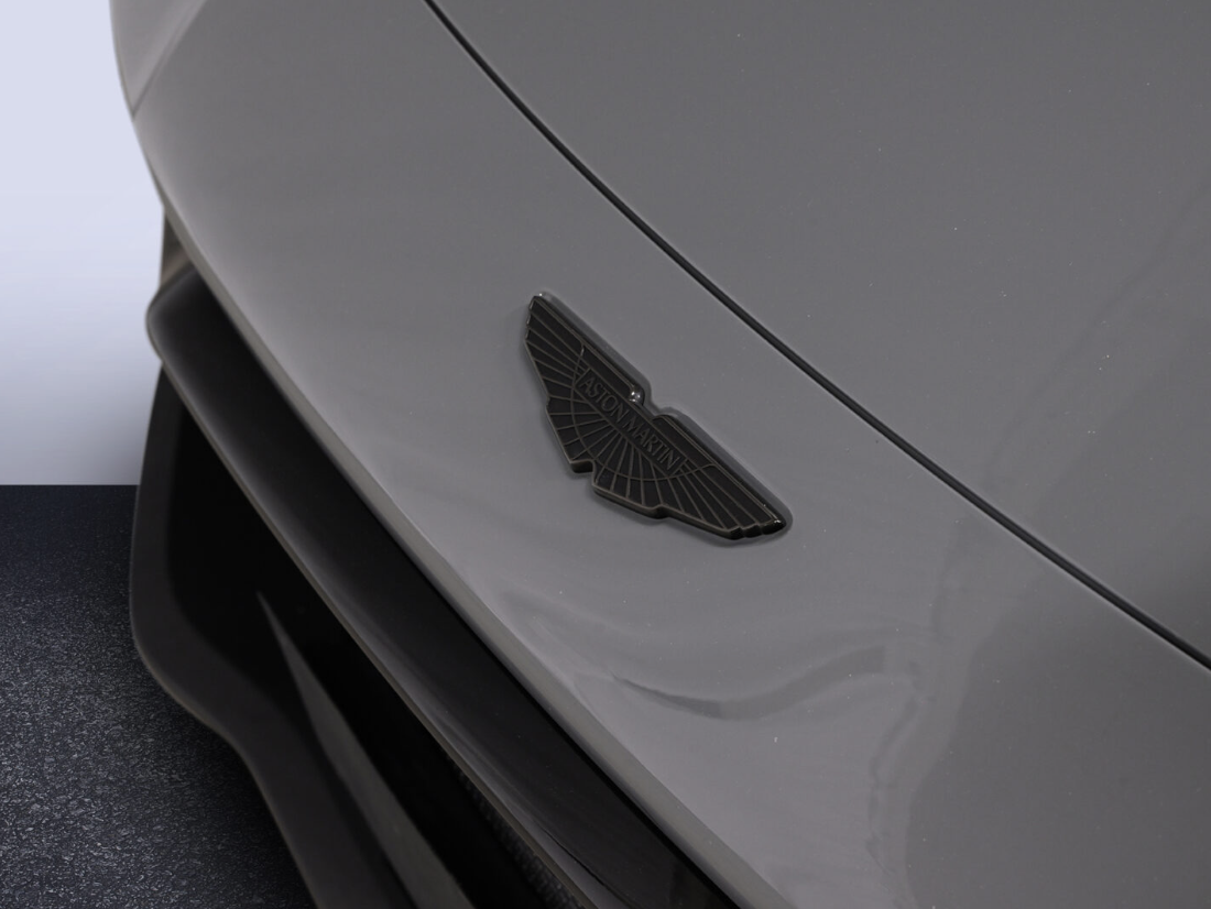 Aston Martin V8 Vantage Carbon